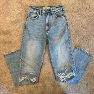 Abercrombie & Fitch 90’s Ultra High Rise Straight Jean